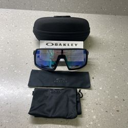 Oakley Sutro