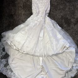 Beautiful Ivory Wedding/bridal Dress With VEIL 