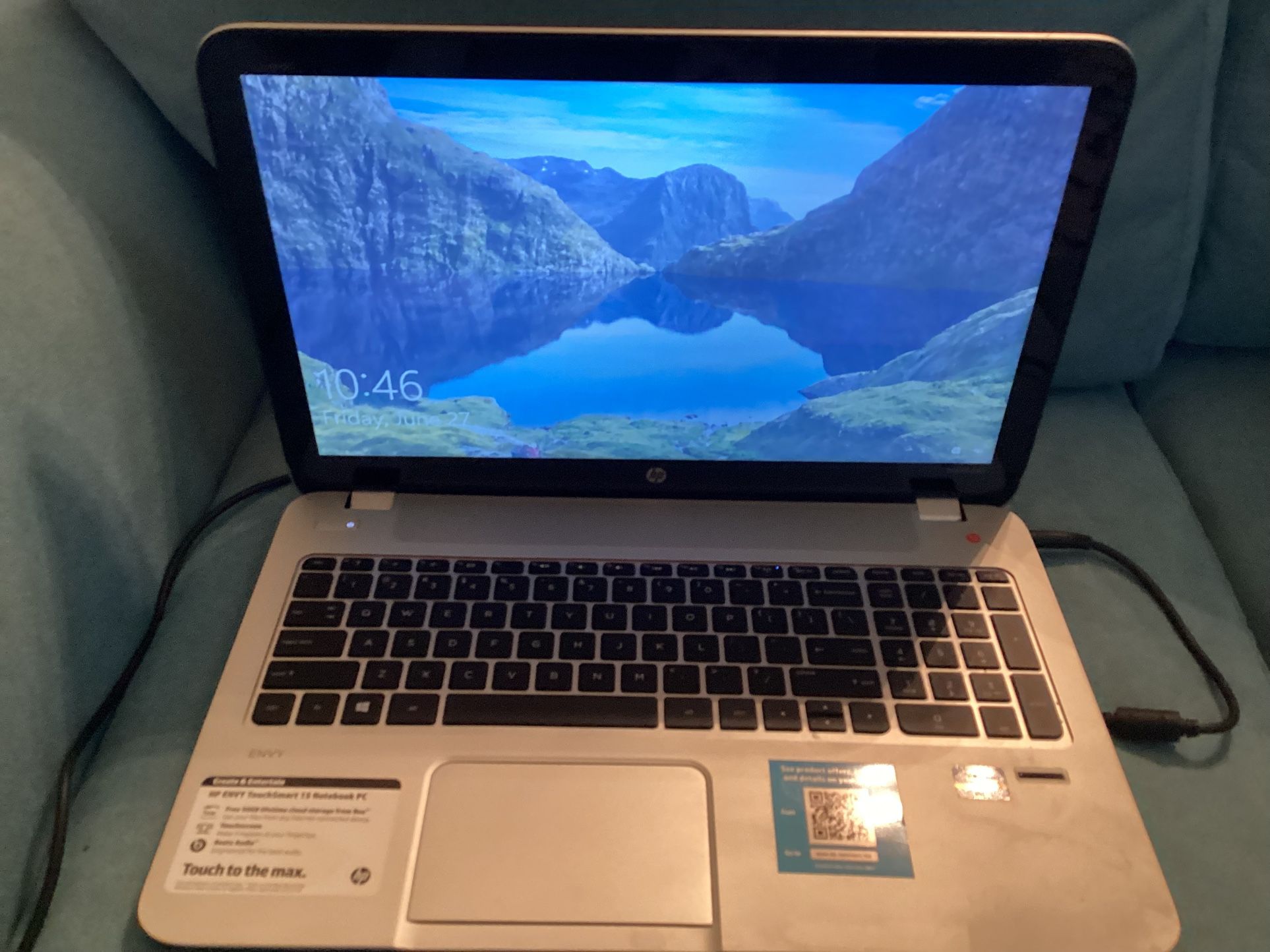HP ENVY TOUCH SMART 15 NOTEBOOK PC with BEATS AUDIO. PLEASE READ POSTING