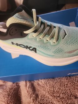 Hoka Bondi 9 size 8.5D