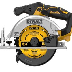 DEWALT 20V  XR Cordless Brushless 6-1/2 in. Sidewinder Style Circular Saw (Tool Only)