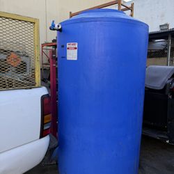 300 Gallon Water Tank