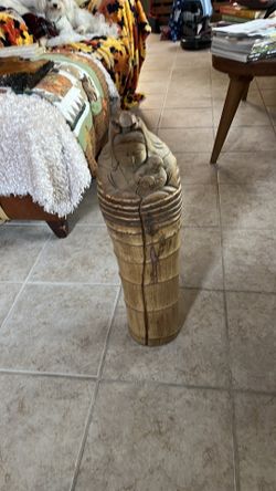 Bamboo statue of mother and child