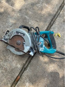 Makita warm drive saw