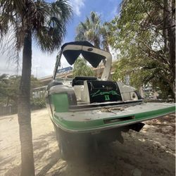 Cruisers Yachts 2005