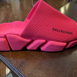 BALENCIAGA FLAT SANDALS