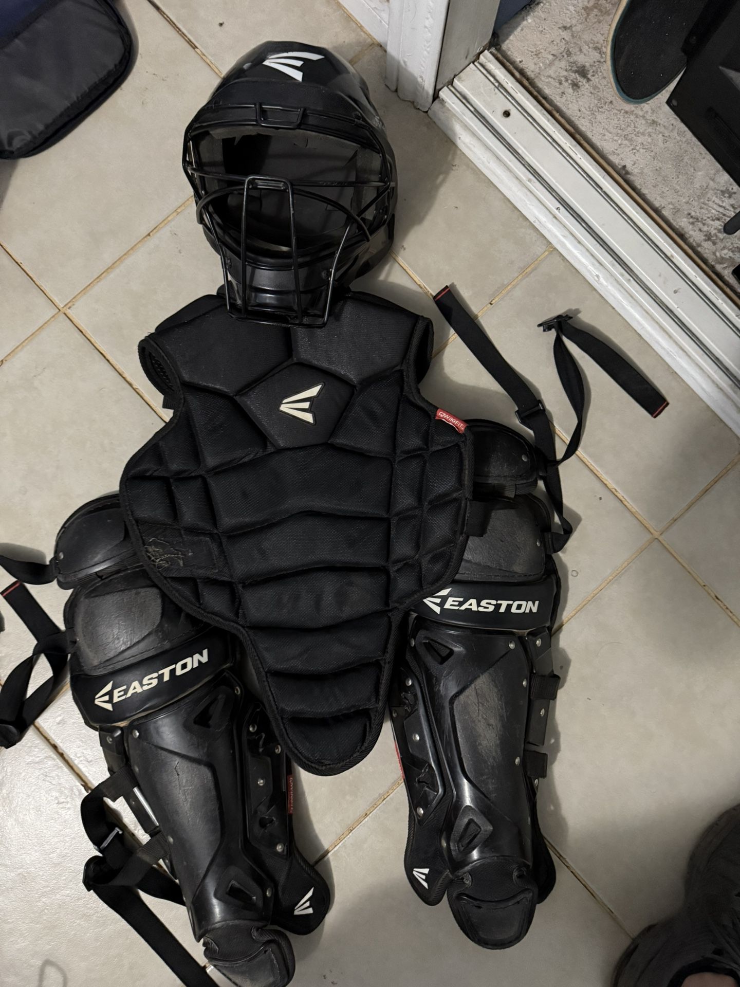 Easton Catchers Gear