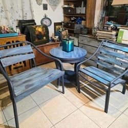 Kithen-Patio Bistro Set  Great Condition