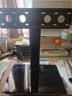 Tv stand free tv