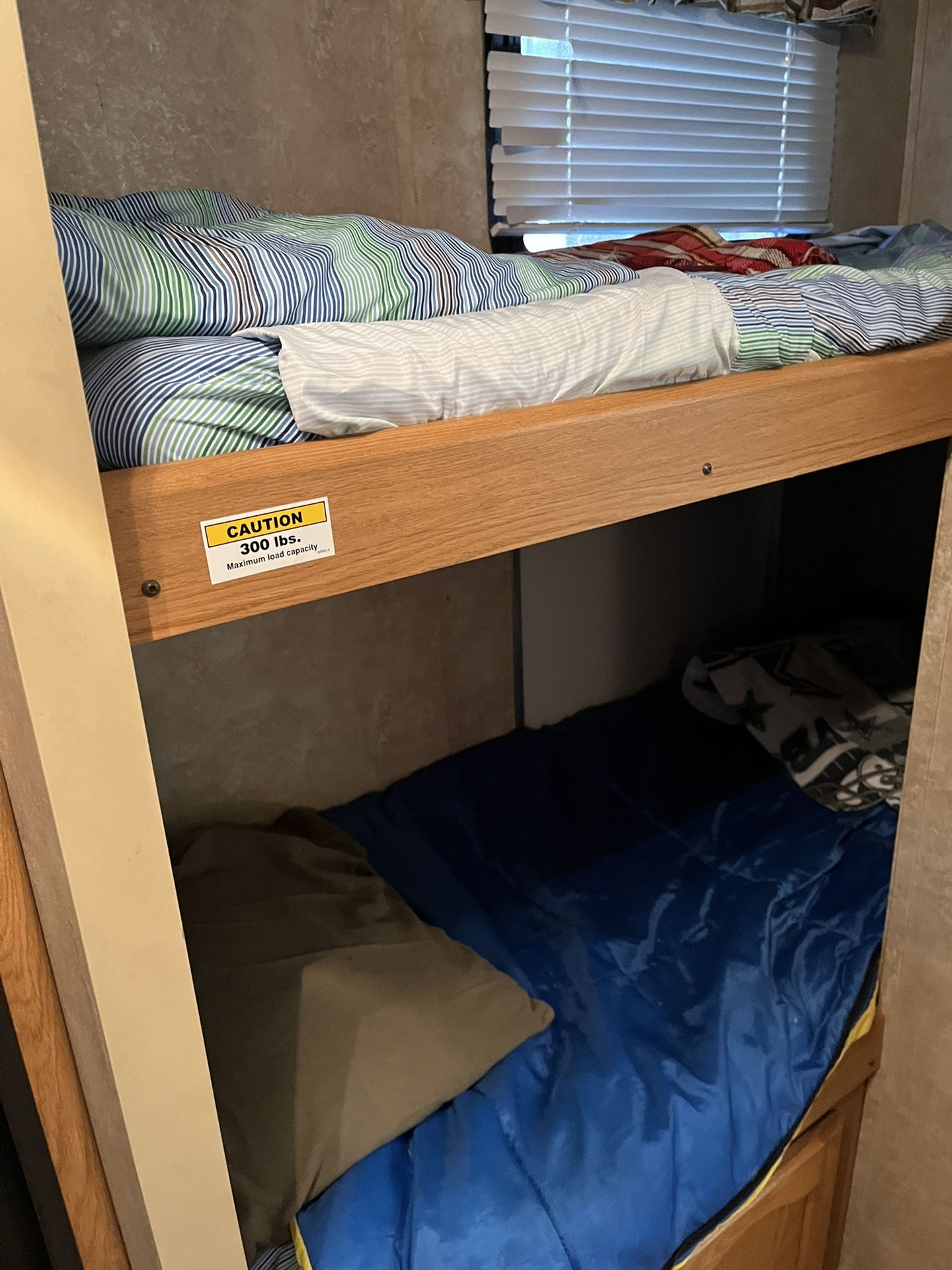 2010 Springdale by Tahoe 5th wheel