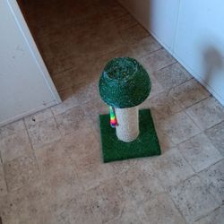 Mushroom Scratching Post 