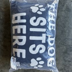 The Dog Sits Here Lumbar Knit 2 Pillows