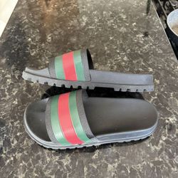 Gucci Shoes Size 10
