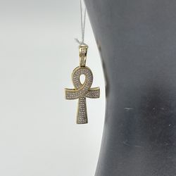 10kt YG .375cttw 125-Round Brilliant Diamond Cut Ankh