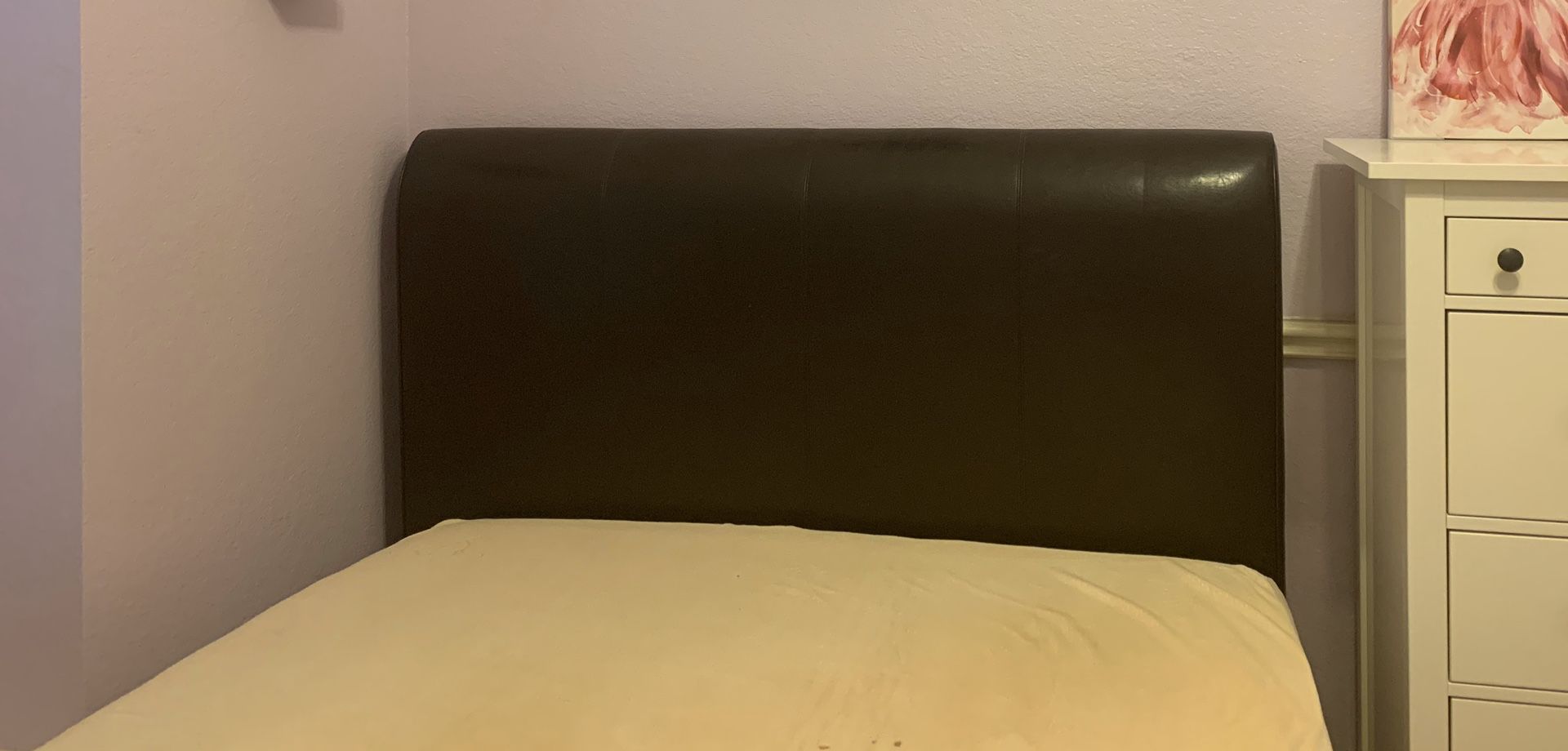 Queen size bed frame and TenpurPedic mattress