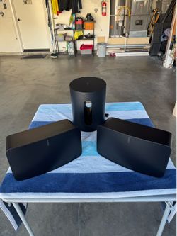 Sonos Fives (2) and Mini Sub - Perfect - Like New