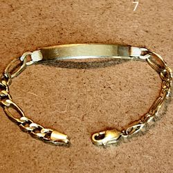 Beautiful 14kt Gold Bracelet