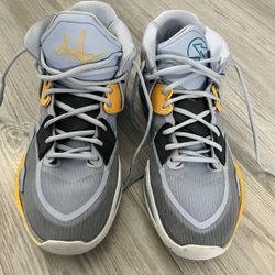 Nike Kyrie Infinity Basketball Shoes for Sale in Portland OR OfferUp