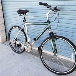 TREK HYBRID BIKE 21 SPEEDS TIRE 700C SIZE 57CM