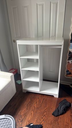 Clothing organizer w/ mirror