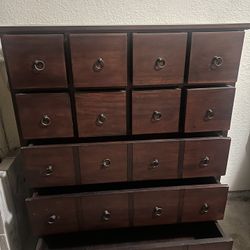 Traditional Apothecary-Style Solid Wood Dresser – Multiple Drawers