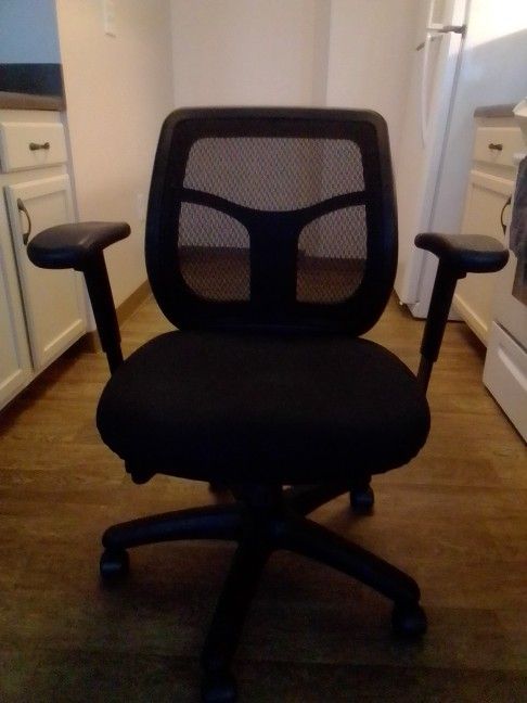 Computer Chair 30 obo