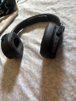 Skull candy Black Over-Ear Wireless Headphones