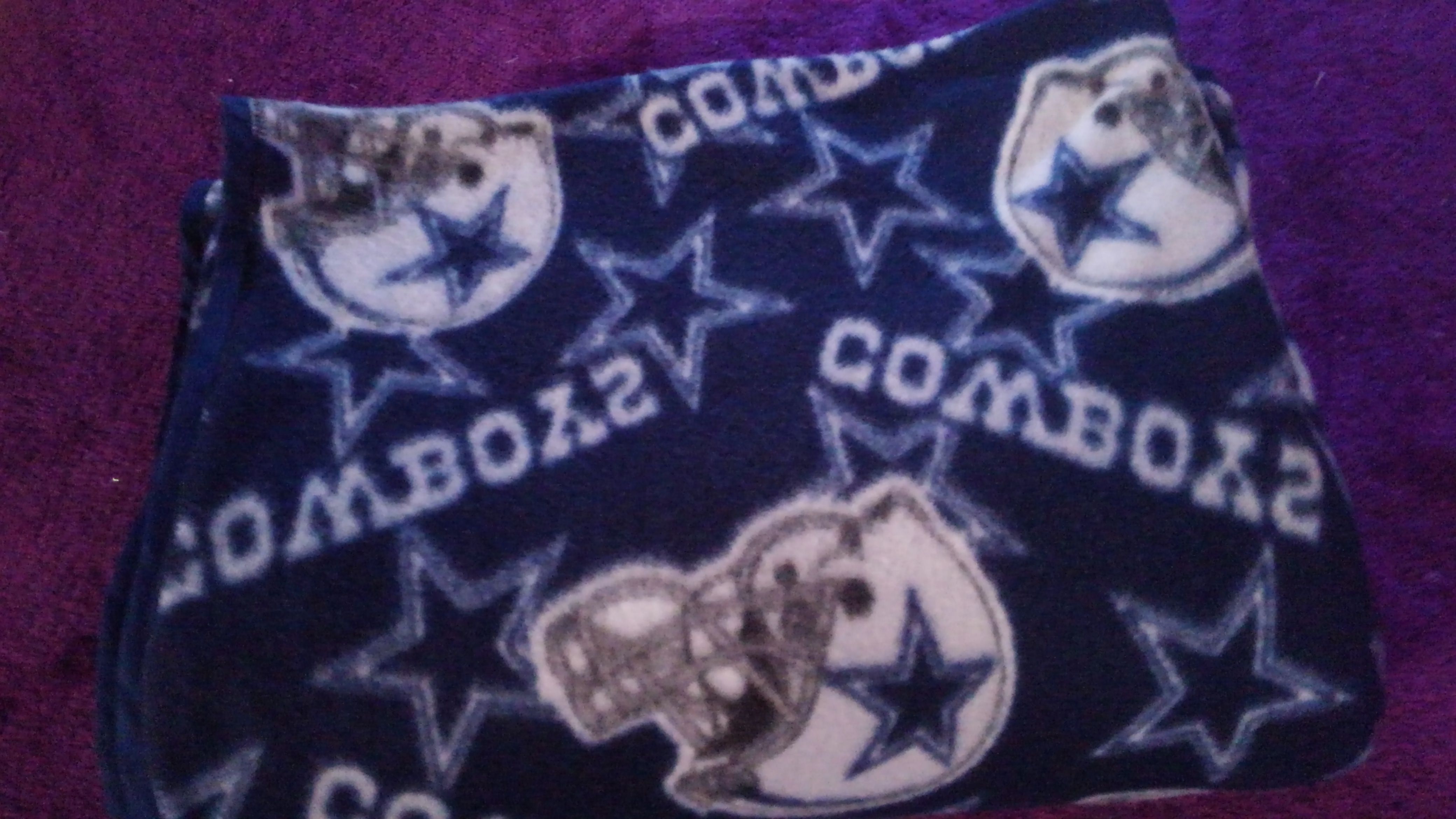 Cowboys fleece border blanket