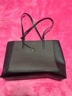 Michael Kors Signature Tote Bag