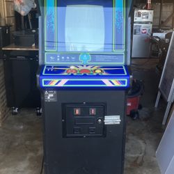 Original Centipede Atari Arcade Machine Serial# 24(contact info removed)
