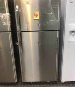 Frigidaire top freezer!!! X1WH