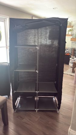 Free wardrobe