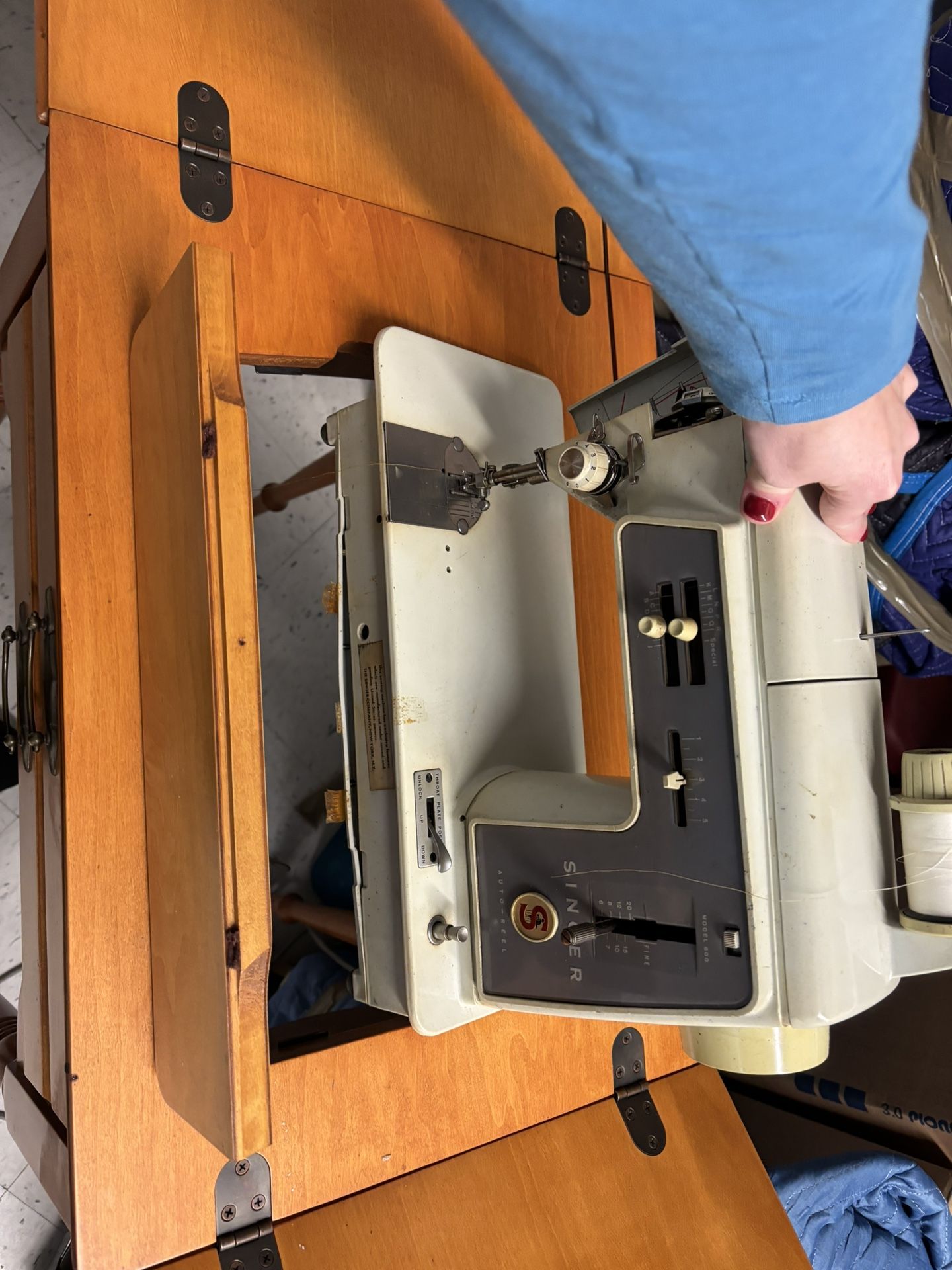 Singer Sewing Machine 