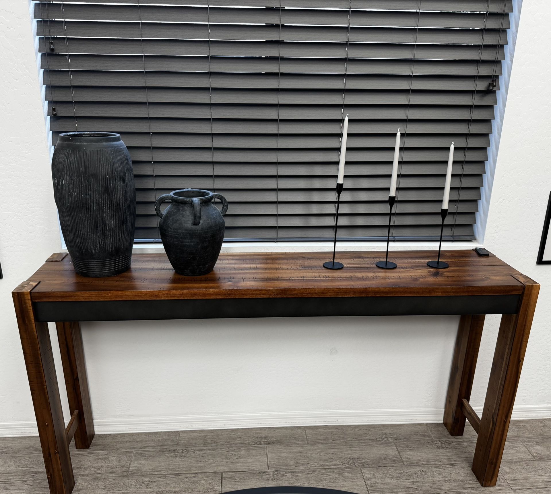 Console Table 