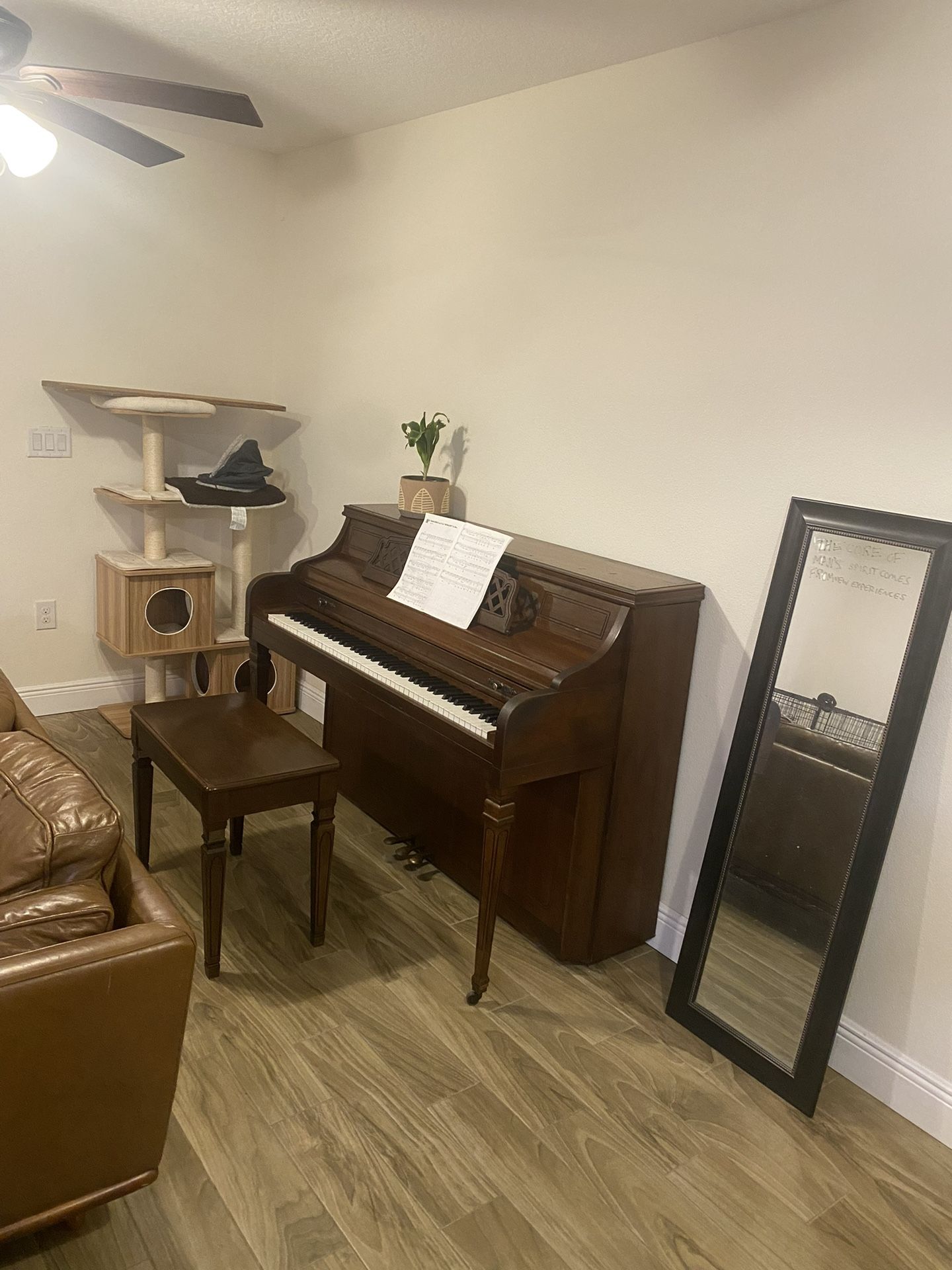 Kimball Console piano With bench