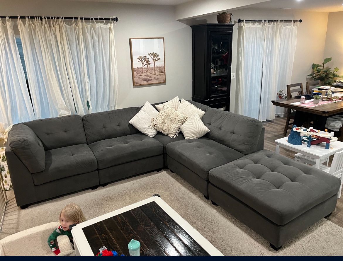 NICE Grey Microfiber Fabric 5 Piece Sectional Sectional Couch  