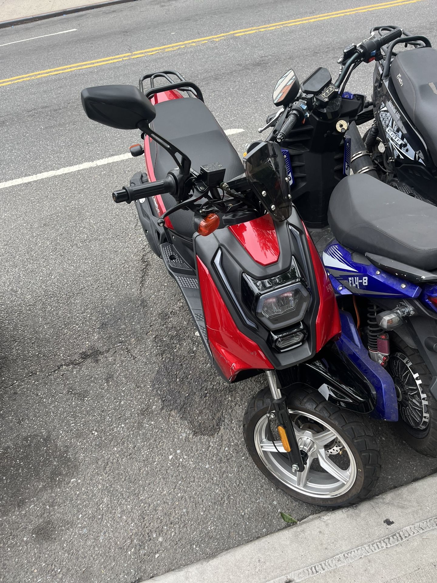 Gas 150 Cc Scooter Moped Bike
