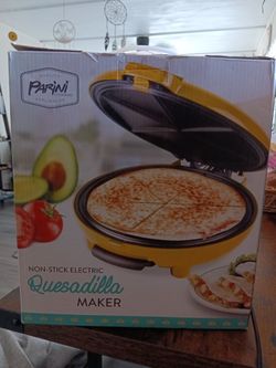 Panini nonstick quesadilla maker/ Brand New