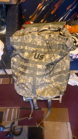 US Army LRG Backpack With Plastic Support Frame