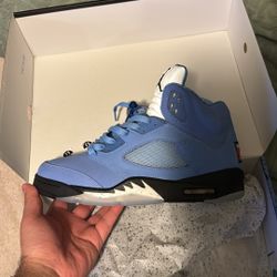 UNC 5s 