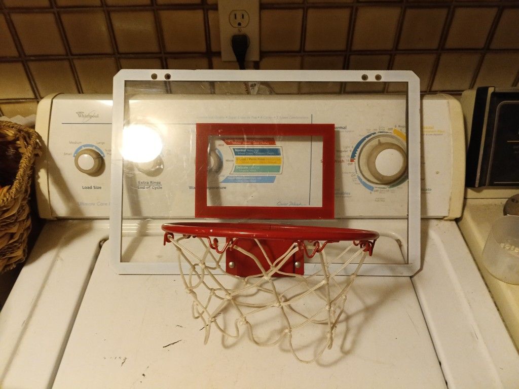 18" x 12" basketball hoop & backboard