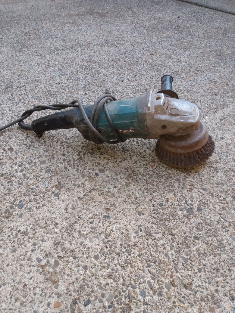 Makita Grinder