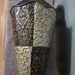 Clear Glass Bud Vase with Square Bottom