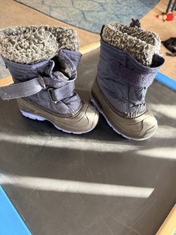 Snow Boots