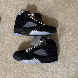 Jordan 5 Metallic Reimagined *Brand New*