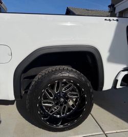 22x12 Fuel Triton  275/50/22 Nitto A/T Terra Grappler G3