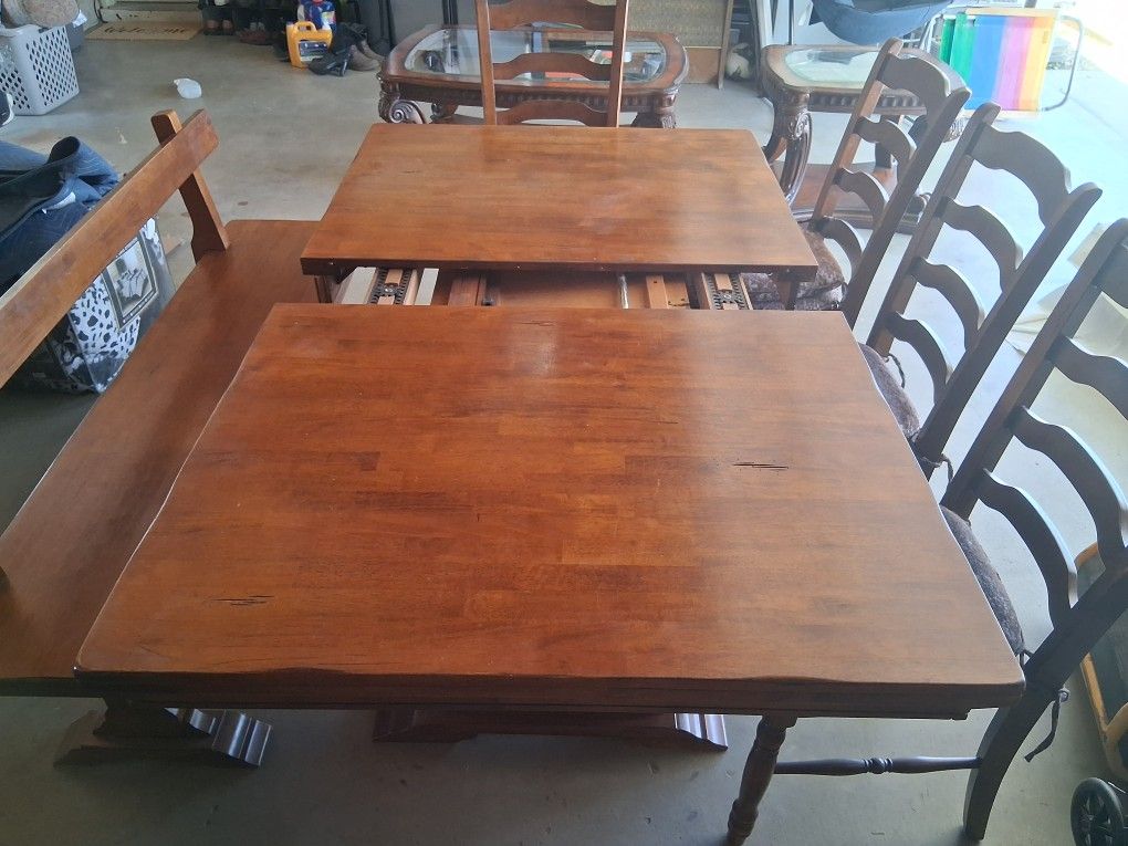 Dinning Table