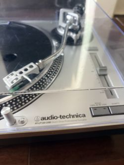 Audio-Technica AT-LP120-USB Direct Drive Turntable (Silver) - Like New