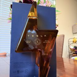 Tesla Tequila Añejo