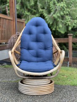 Vintage Bamboo Rattan Rocker Swivel Egg Chair for Sale in Puyallup